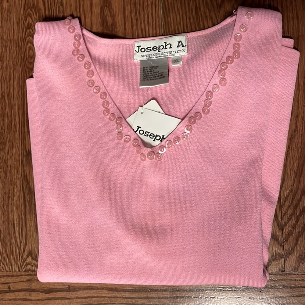 NWT JOSEPH A pink light soft sweater viscose blend with V neck buttons trim XL